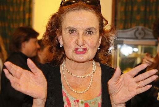 Eva Holubová.