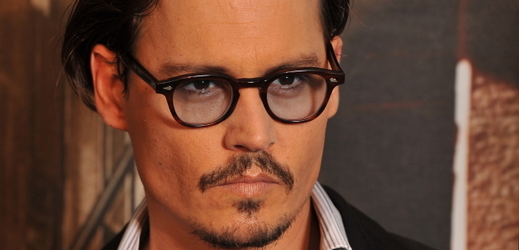 Herec Johny Depp na archivním snímku.
