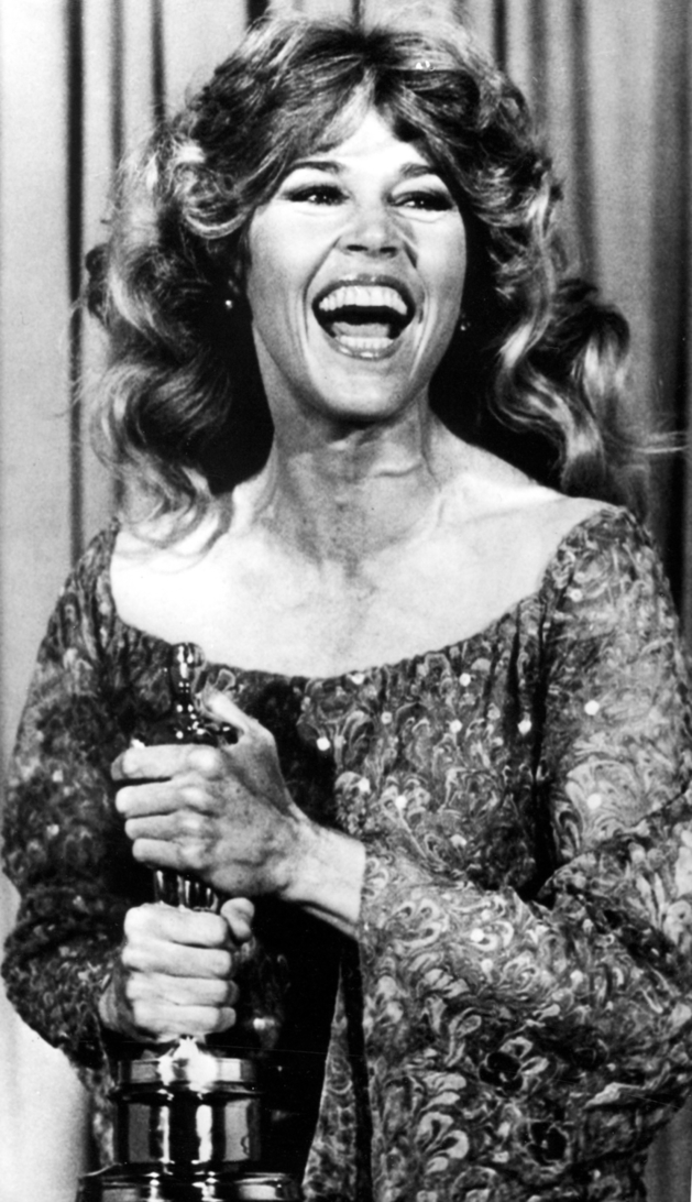 V roce 1979 vyhrála svého druhého Oscara za film Návrat domů.
