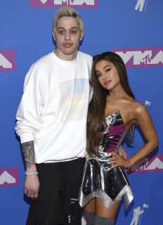 Ariana Grande a Pete Davidson.