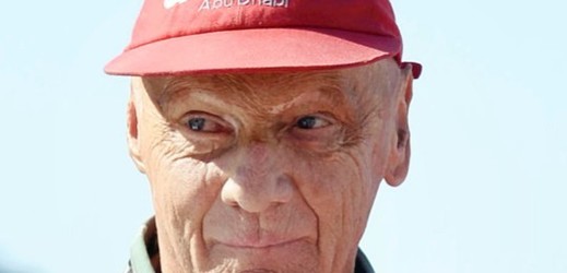 Zemřel Niki Lauda, legendární pilot formule 1.