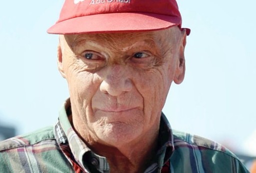 Zemřel Niki Lauda, legendární pilot formule 1.