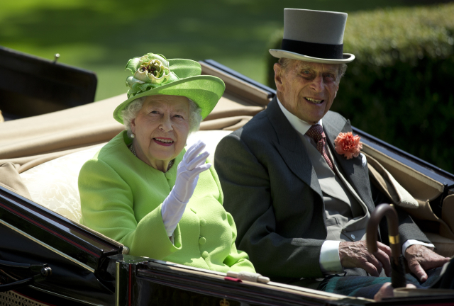 Královna Alžběta II. a princ Philip.