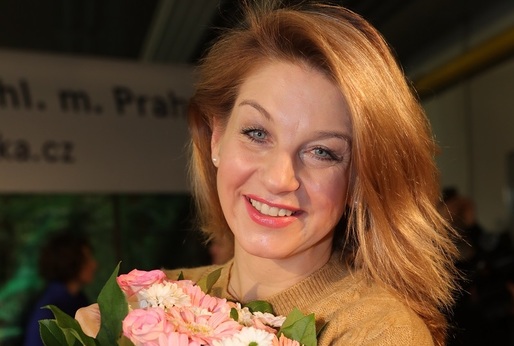 Stále krásná Sabina Laurinová je posedlá květinami. 