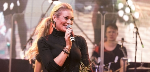 Lucie Borhyová.