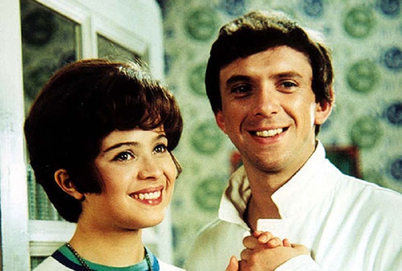 Libuše Šafránková a Jaromír Hanzlík si ve vodnické komedii zahráli hlavní role.  
