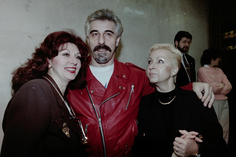 Jiří Helekal a Saskia Burešová (vlevo) se přátelí už od osmdesátých let a stále si mají co říct.