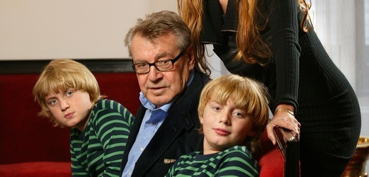 Miloš Forman s manželkou Martinou a dvojčaty Jamesem a Andrewem. 