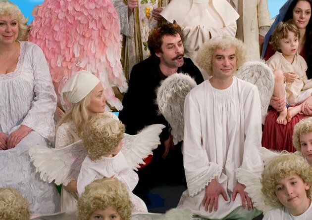 Původně se mělo jednat o televizní pohádku, a když s ní chtěl jít Strach do kin, musel si na to finance obstarat sám. Dokonce prý v jednu chvíli ručil i vlastním bytem! Nakonec snímek vydělal téměř 13 milionů korun, na plátnech ho vidělo 188 138 diváků.