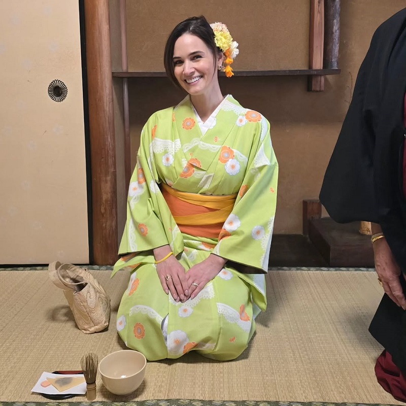 Moderátorka Klára Doležalová trávila po boku svého manžela Miodraga Maksimoviće Silvestr v tisíciletém hlavním městě Kjótu v Japonsku. V zemi vycházejícího slunce hodně cestovali nejen po památkách a za tradicemi, ale i za specifickým jídlem.