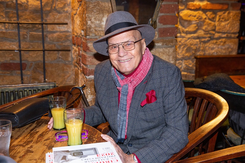 Dvě osmičky na přání bude mít herec Jan Přeučil. Jistě mu k narozeninám, jež má 17. února, popřeje celá jeho velká rodina v čele s manželkou Evou Hruškovou.