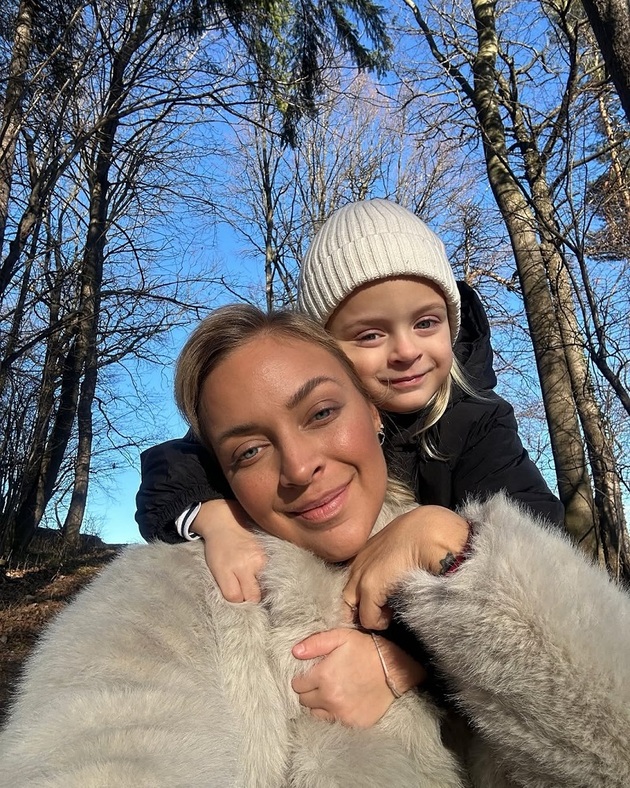 Markéta s dcerou.