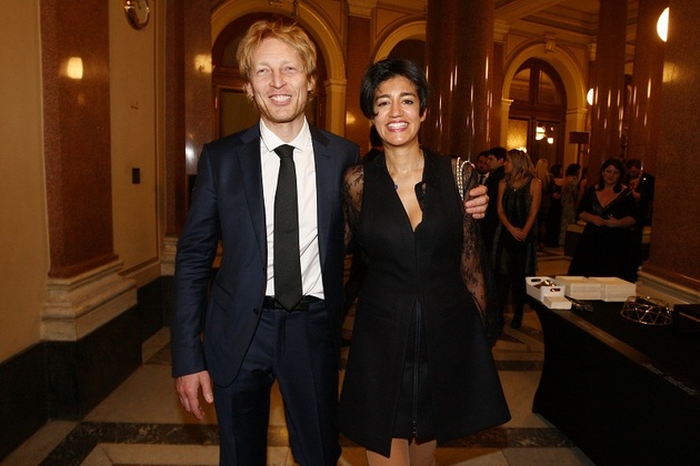 Bývalí manželé Mariem Mhadhbi a Karel Janeček na sebe v jednu chvíli podávali jednu žalobu za druhou. Mariem například obvinila Karla z domácího násilí, užívání drog či únosu dítěte. Tato obvinění ale francouzský soud smetl ze stolu. Nyní se miliardář soudí s exmanželkou o kryptoměny, které jí daroval při rozvodovém vyrovnání. V době jejich rozchodu měly bitcoiny hodnotu 150 milionů, dnes jejich cena dosahuje výše 1,7 miliardy korun.