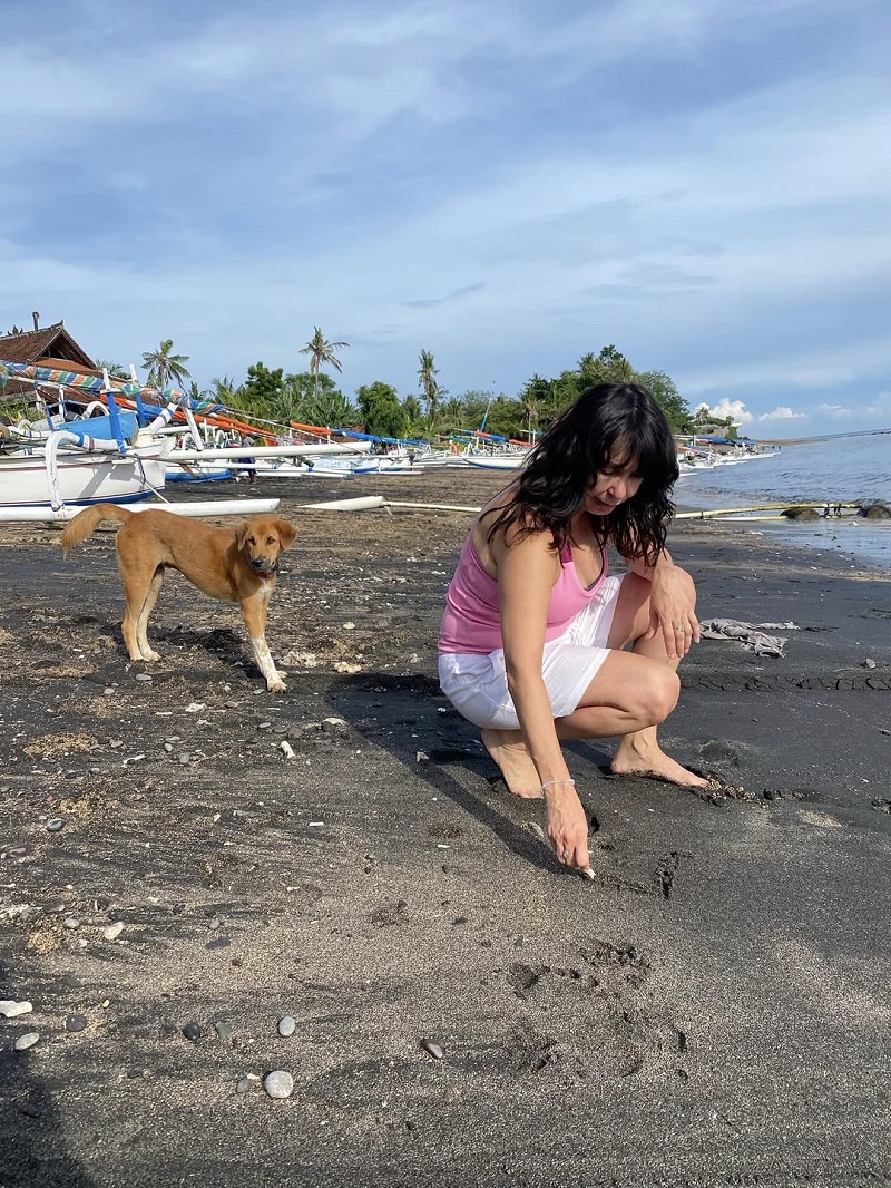 Nela jezdí na Bali pravidelně.