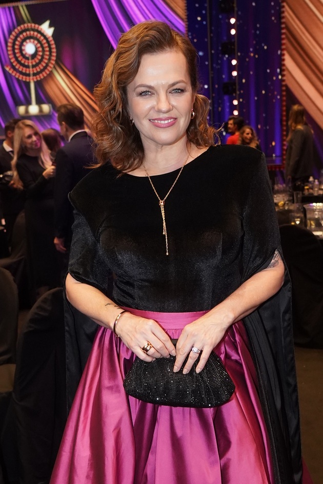 Kulatých padesát opustí 13. dubna zpěvačka Marta Jandová. Jistě jí popřeje manžel s dcerou Maruškou a slavný tatínek Petr Janda.