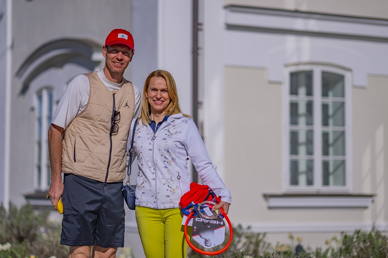 Tomáš Berdych a organizátorka z Alsy.