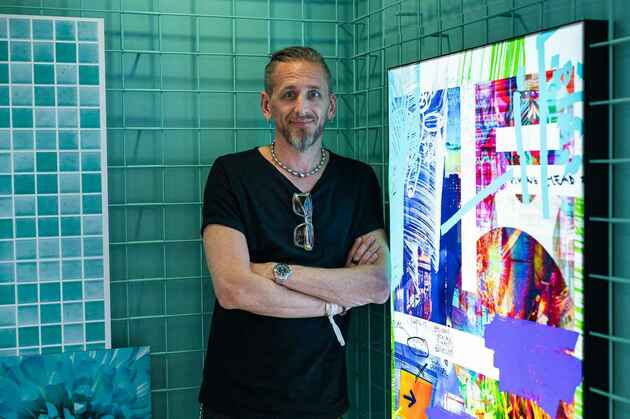 Hudba, příběhy a nový singl: Zea zazpívala na talk show ve Varech