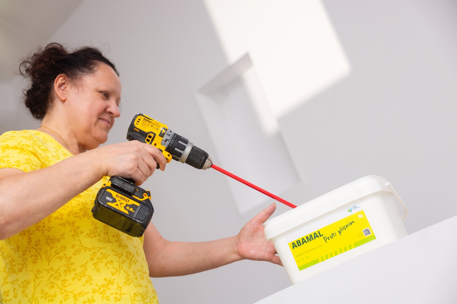 Máte doma tichého vraha? Plíseň ničí vaše zdraví! Zjistěte, jak ji zlikvidovat snadno a rychle!