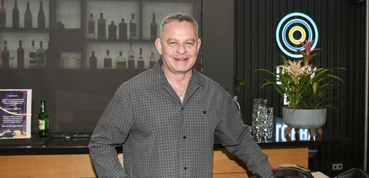 Filip Renč se chystá na spolupráci se známým pěvcem. 