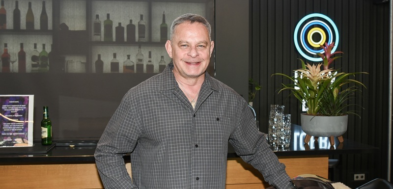 Filip Renč se chystá na spolupráci se známým pěvcem. 