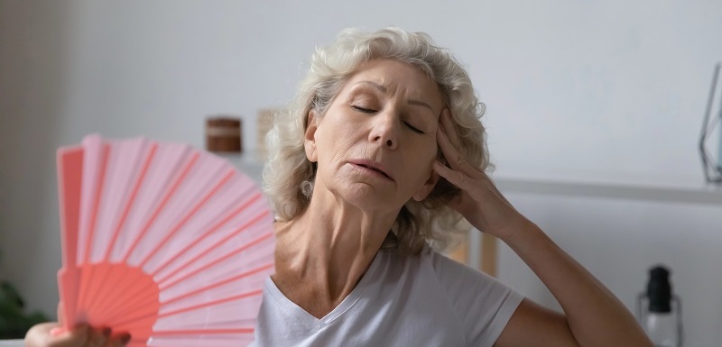 Horký vzduch může být často spojený s vyšší vlhkostí a zvýšeným množstvím škodlivin, což výrazně zvyšuje zátěž pro dýchací systém.