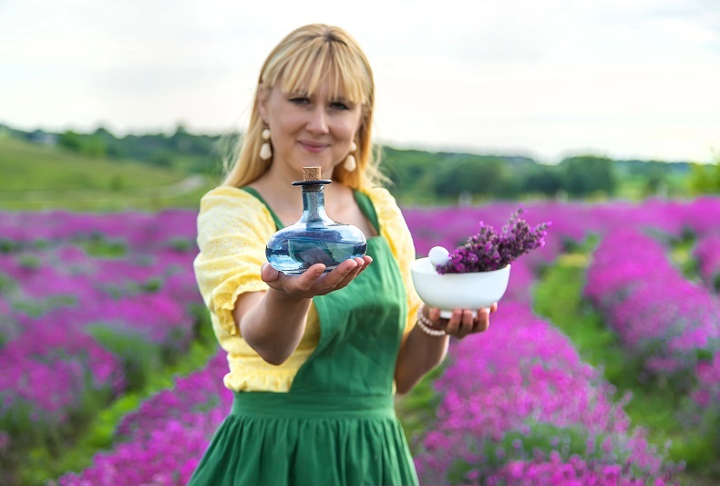 Aromaterapie může být dobrým pomocníkem i na cestách. 