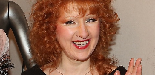 Evík ze série Slunce, seno... v podání Jaroslavy Kretschmerové sice nezestárne, ale její představitelka ano. Herečce, která si velmi střeží své soukromí, bude 1. září krásných 70 let.