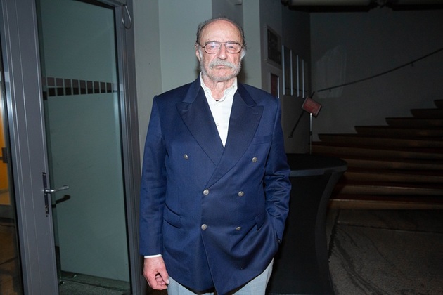 Dvě sedmičky budou od 5. září celý následující rok provázet herce Pavla Nového. Dárek k narozeninám dostal předčasně - obdržel Cenu města Příbrami za herecké úspěchy i vztah k místu, kde prožil dětství. V Krajském divadle Příbram navíc začala jeho profesionální dráha.