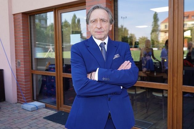 Dalším jubilantem je herec Ondřej Pavelka. Tomu bude ve středu 10. září sedmdesát! Možná spojí oslavu s Jakubem Prachařem, protože je pojí mnohaleté a silné přátelství.