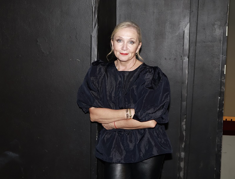 Zpěvačku Báru Basikovou provázejí psychické problémy a deprese už od dětství, kdy bývala podle svých slov smutná a uplakaná. Dokonce několikrát pomýšlela na sebevraždu. Deprese ji trápí dodnes, ale nyní se s nimi úspěšně léčí. Bere antidepresiva a nestydí se za to.