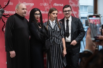 V temných maskách se zhlédly i celebrity jako Marek Taclík či Dana Morávková.