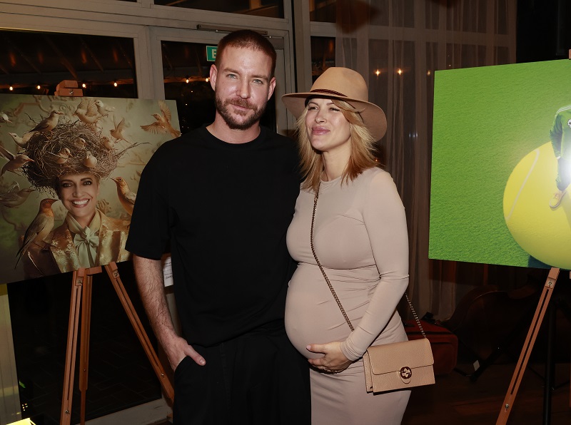 Herec se svou těhotnou partnerkou už chystají dětský pokoj. 