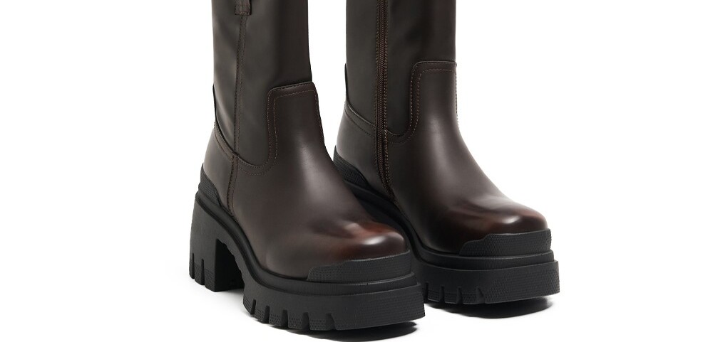 Kotníkové boty nebo kozačky? Průvodce podzimní obuví