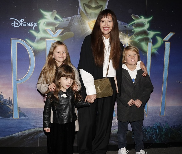 Rodina si dává lásku najevo na veřejnosti i na sociálních sítích, kde sdílí společné fotografie. 