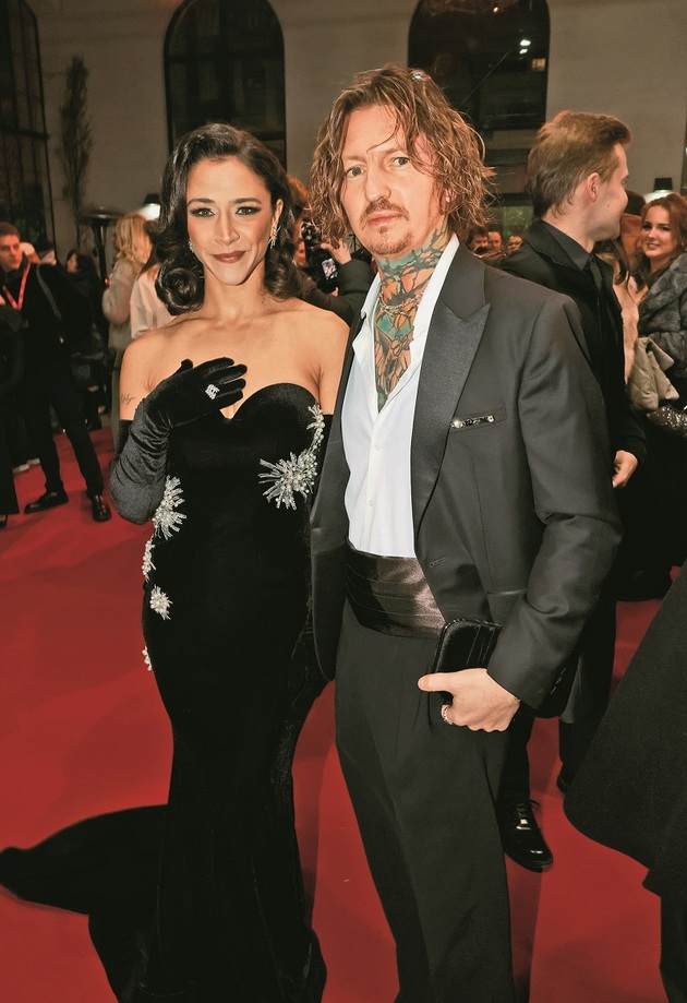 Eva Burešová po boku Přemka Forejta na slavnostním předávání cen zářila. 