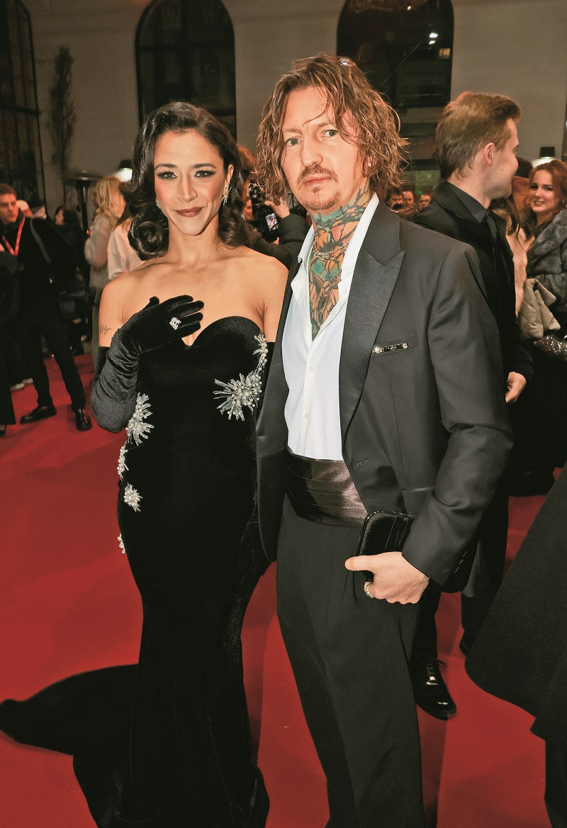 Eva Burešová po boku Přemka Forejta na slavnostním předávání cen zářila. 