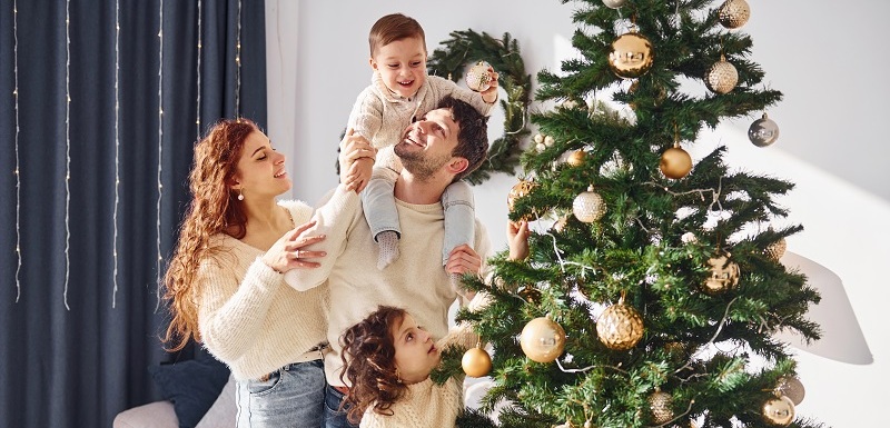 Historie vánoční výzdoby sahá hluboko do předkřesťanských dob.