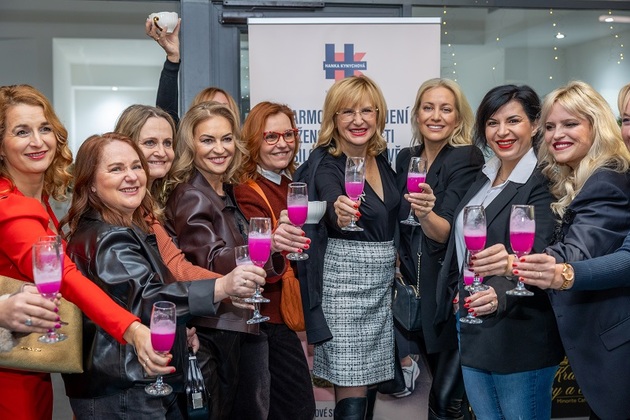 Křest nových produktů si nenechala ujít řada známých osobností. 