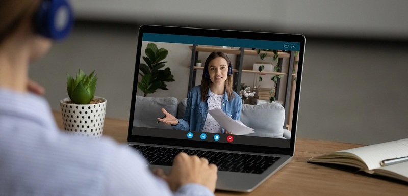 První základy videotelefonů byly položeny už před druhou světovou válkou německým vynálezcem Georgem Schubertem. 