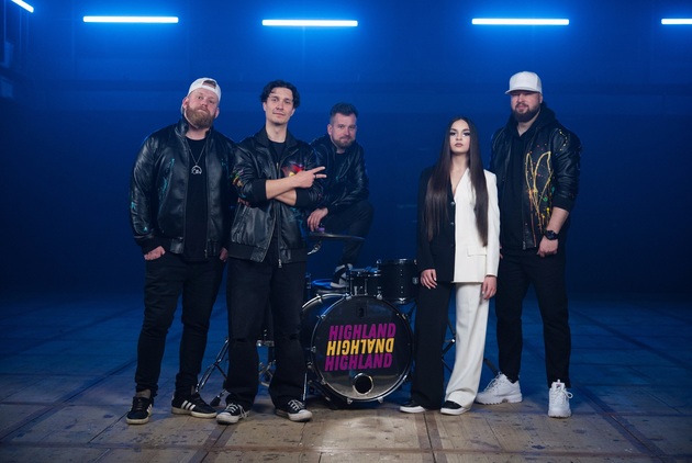 Kovářová a Highland vydávají videoklip. Na co v něm poukazují?