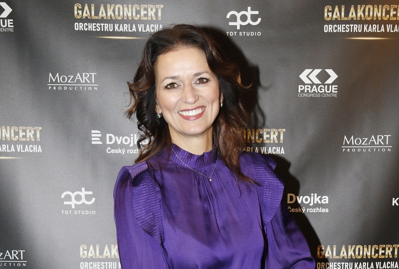 Adéla Gondíková obnažená před kolegou