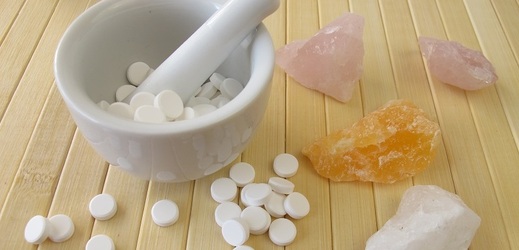 Schüssler věřil, že pokud se tyto minerály doplní v té správné formě a množství, tělo se dokáže samo uzdravit nebo alespoň podpořit svou přirozenou obranyschopnost.