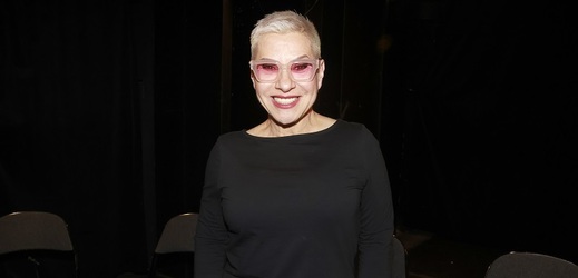 Pořad VIP svět můžete sledovat každý den na TV BARRANDOV v 19:55.