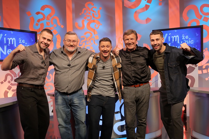 Pořad Vím, že nic nevím prověřil znalosti známých dabérů. 