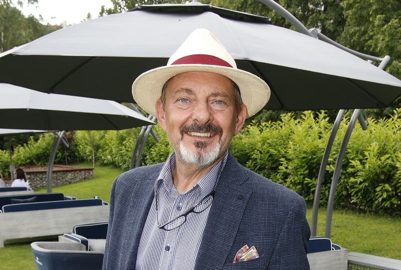 Otakar Brousek ml.: zákaz od manželky 