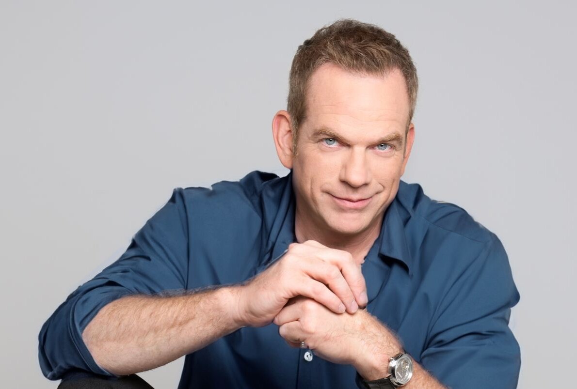 Charismatický šansoniér GAROU se vrací do Prahy