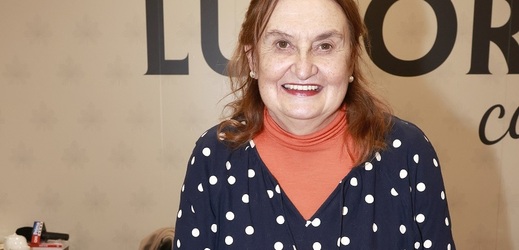 Eva Holubová.