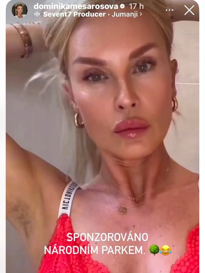 Modelka je aktivní na sociálních sítích. 
