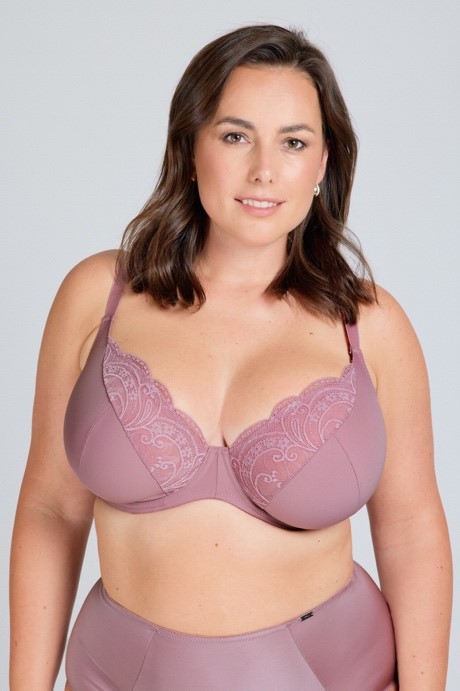 Triola rozšiřuje své bestsellery: oblíbené střihy v nové barvě Dusty Rose až do velikosti N